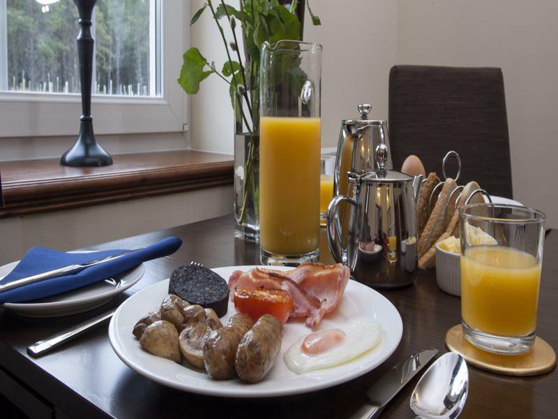 Dinichean House Bed & Breakfast Daviot  Екстериор снимка
